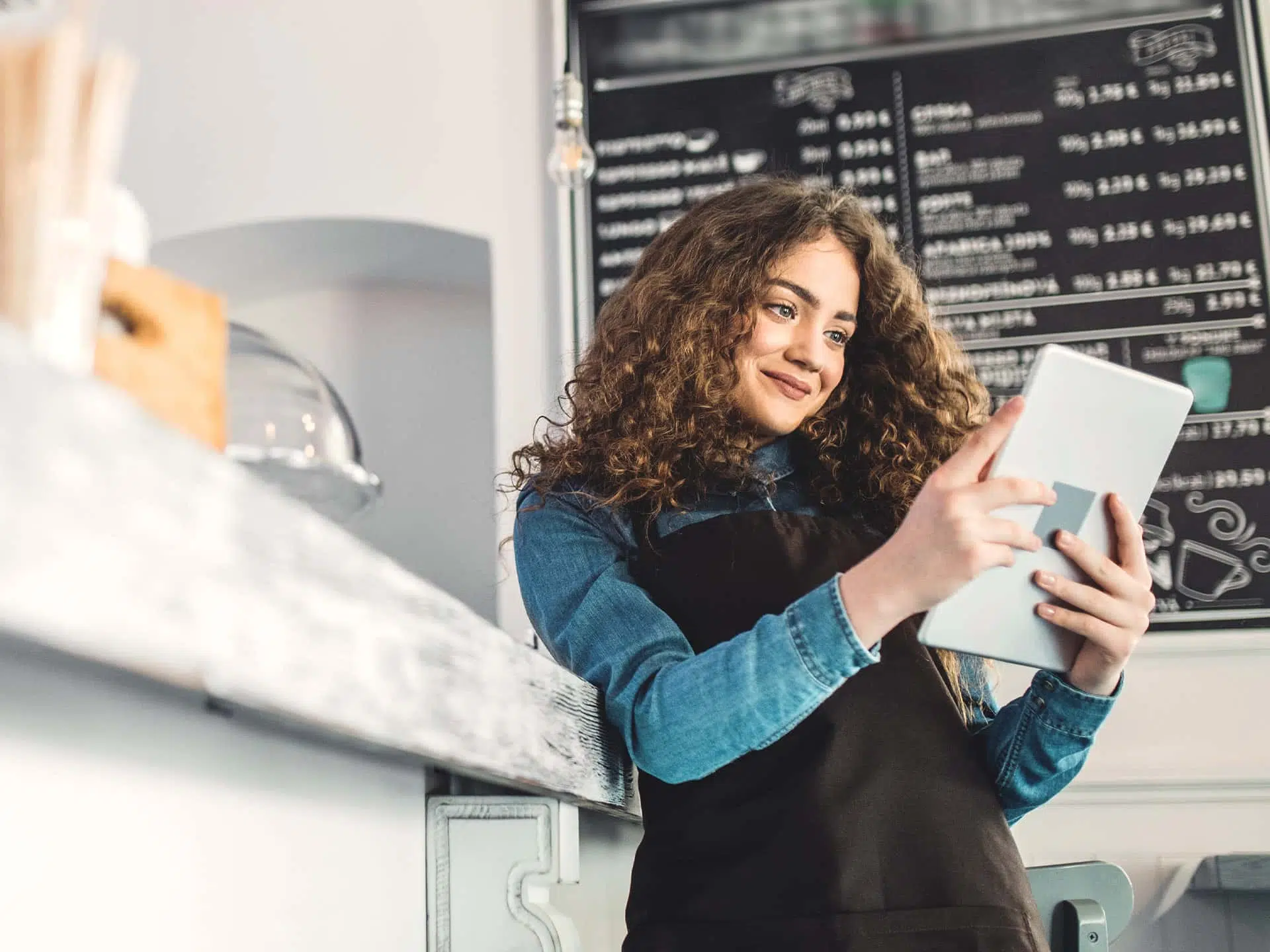 restaurant employee scheduling
